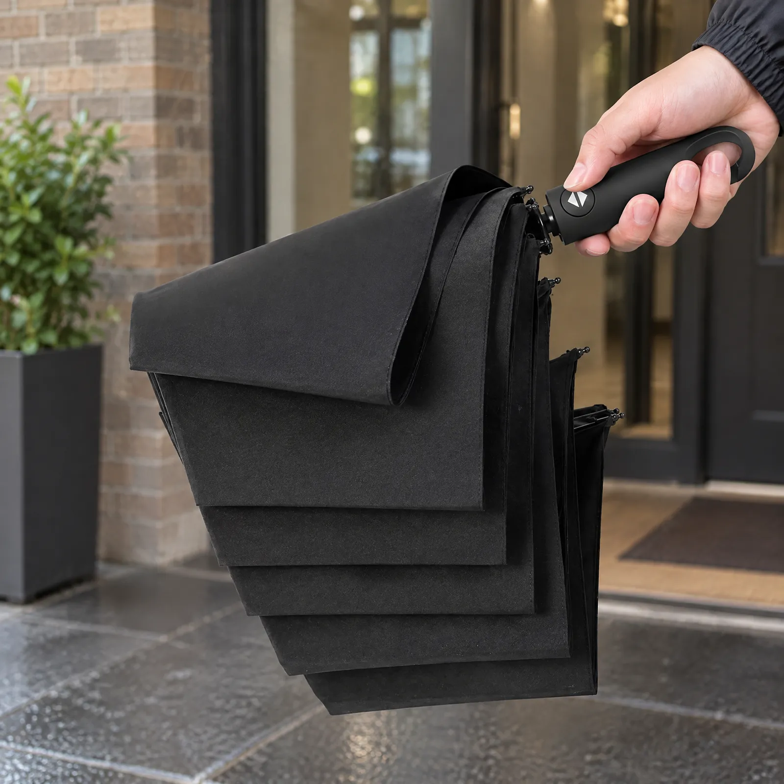 Bennett Folding Umbrella Black, regular folding model lead